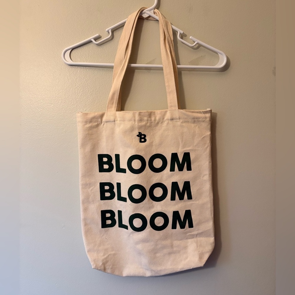 Bloom Nutrition Bloom Bloom Bloom Canvas Tote Bag - Cream